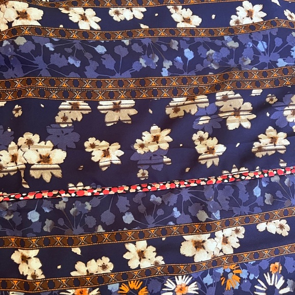 Cute sleeveless dress - Picture 3 of 4